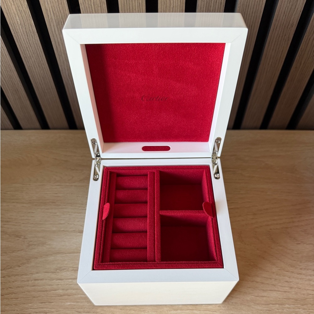 Cartier Ribbon Jewelry Box